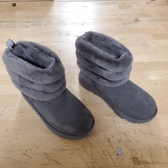 UGG Fluff Mini Quilted Boot - Picture 3 of 4